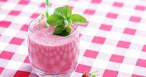 Smoothie od kivija i jagoda