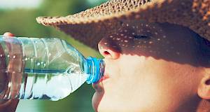 Dehidracija: uzroci, simptomi i prevencija