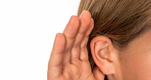 Povremeni i iznenadni gubitak sluha upozoravaju na moždani udar!
