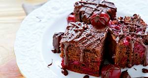 Brownies s kremom od malina