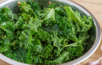 Salata od kelja i badema: Hrskavi užitak pun zdravlja