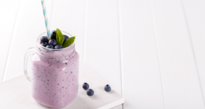 Smoothie od borovnica i đumbira: Snažan napitak za zdravlje i vitalnost