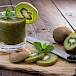 Smoothie od naranče, kivija i avokada