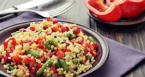 Salata od jagoda i quinoe