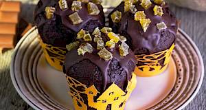 Čokoladni muffini preliveni čokoladom