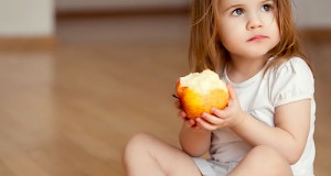 Izbjegnite ovih 9 toksina koji potajno truju vašu djecu!
