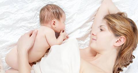 Što se događa kada bebu gledamo u oči?