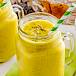 Smoothie od ananasa, banane i chia sjemenki