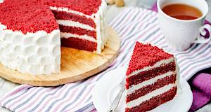 Red velvet torta