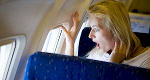Što bi se dogodilo kada biste otvorili vrata u zrakoplovu tijekom leta?