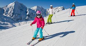 Skijanje bez briga: Kako spriječiti i tretirati ozljede