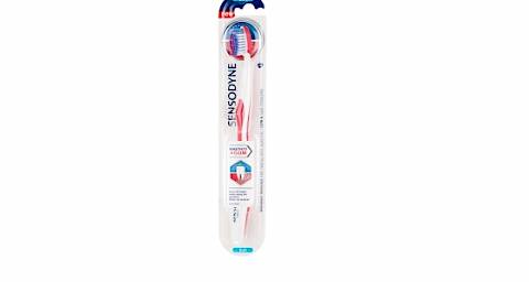 Sensodyne Sensitivity & Gum četkica za zube