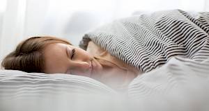 Ovaj položaj spavanja rješava zdravstvene probleme!