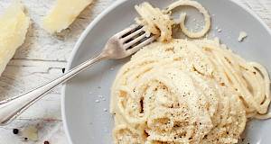 Cacio e pepe - talijanski recept za tjesteninu sa sirom i paprom