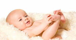 Kako se bebe razvijaju tijekom prve godine života