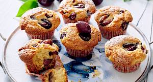Jednostavni muffini sa šljivama