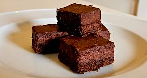 Čudo od čokolade: Recept za čudesno jednostavan kolač od samo nekoliko sastojaka