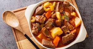 Slavonski čobanac: Recept za tradicionalni gulaš s tri vrste mesa koji obožavamo