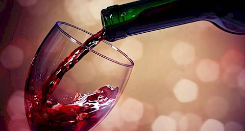 Crno vino pomaže u prevenciji osteoporoze