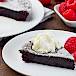 Kladdkaka: Švedska čokoladna torta od samo 6 sastojaka, gotova u 30 minuta!