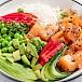 Poke bowl s lososom