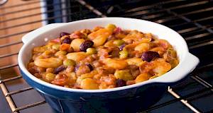 Zapečeni grah od jučerašnjeg variva