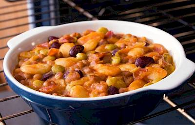 Zapečeni grah od jučerašnjeg variva