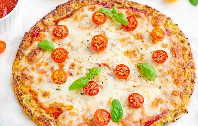 Pizza s korom od tikvica