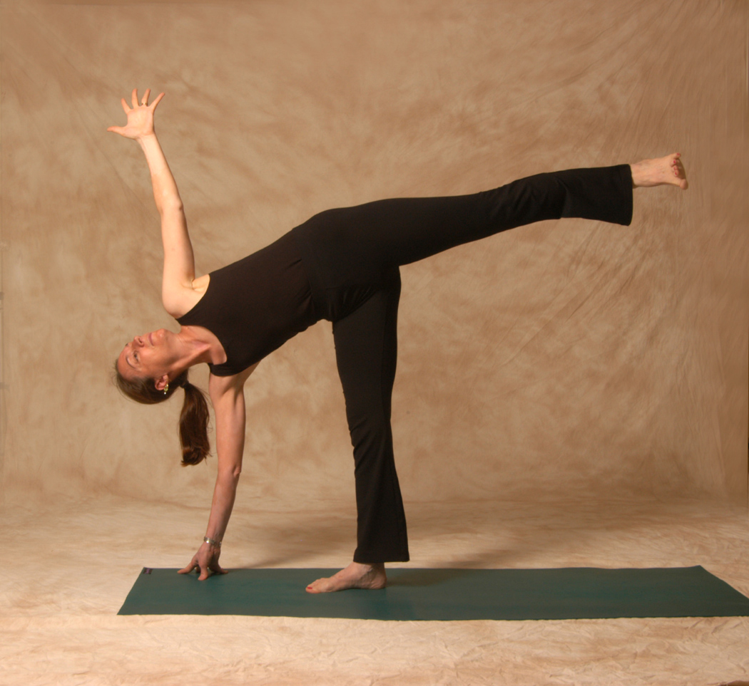 ardha_20chandrasana.jpg